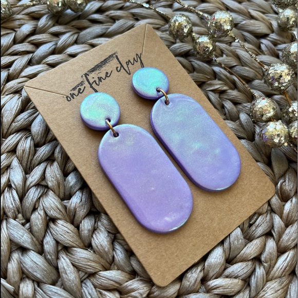 Iridescent Purple Clay & Resin Dangle Earrings - Picture 5 of 8